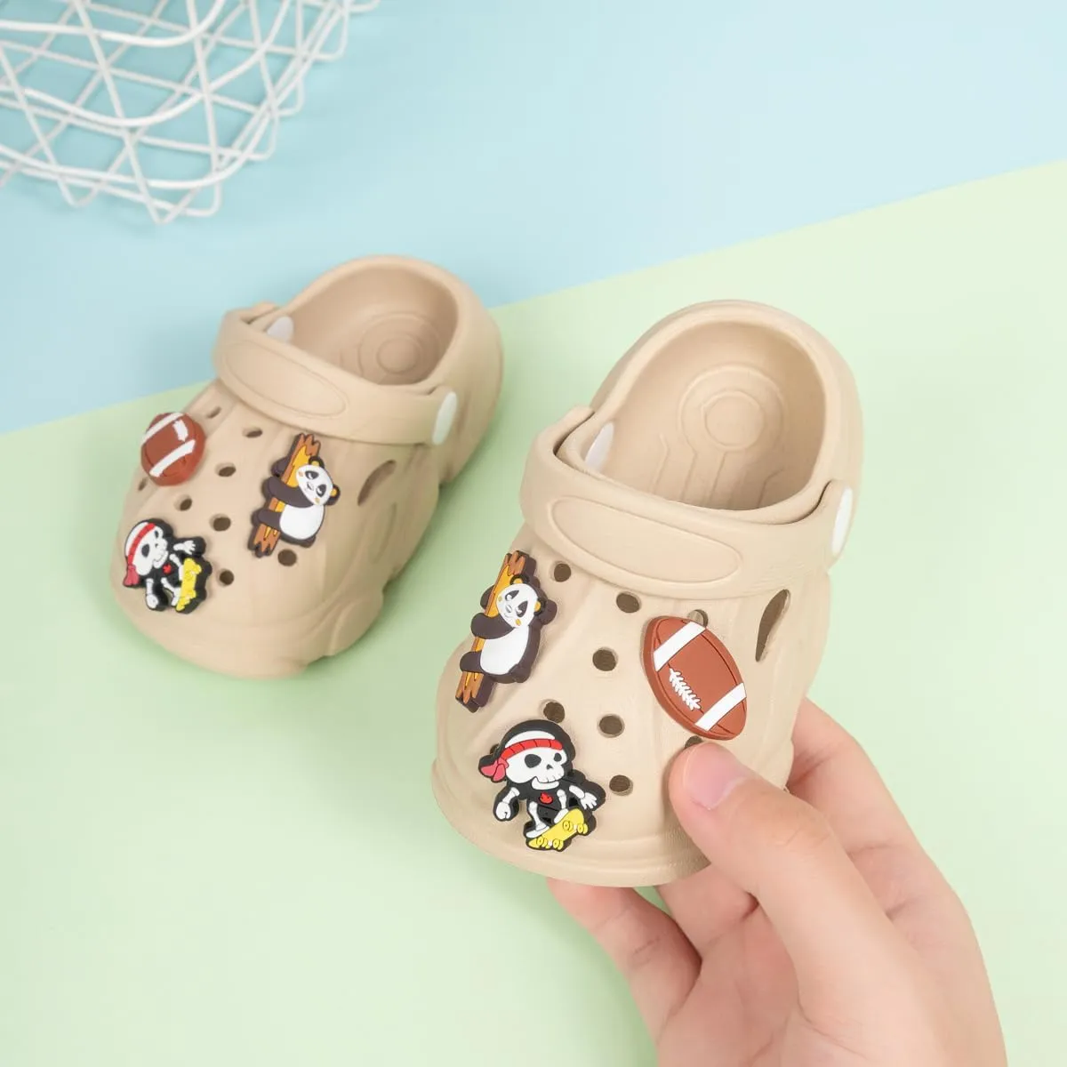 Toddler Cute Garden Clogs Boys Girls Slip On Shoes Summer Lightweight Outdoor Slides Sandals Infant Children Beach Pool Shoes (Toddler/Little Kids)
